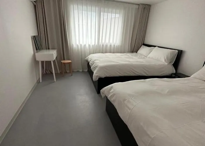Appartement New Jins House - 5mins To Myeongdong Station, 3 Rooms, Big Living *