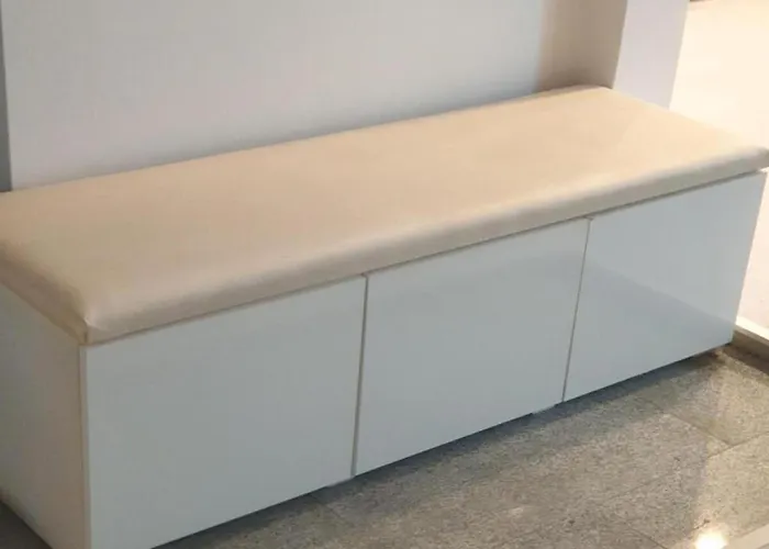 New Jins House - 5mins To Myeongdong Station, 3 Rooms, Big Living * Seoel